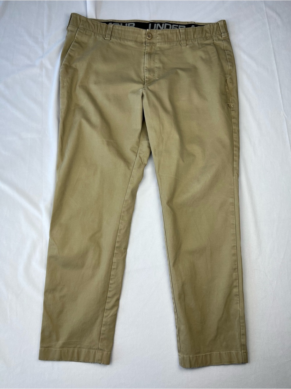 Under Armour Men’s 40x32 Tan Khaki Pants Straight Leg Chino Casual